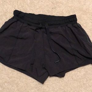 Lululemon Hotty Hot Short - Sz 6